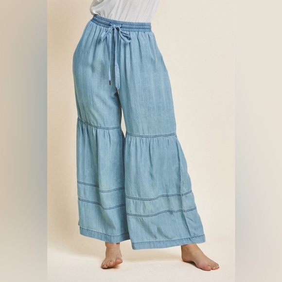Tencel Washed Denim Tiered Wide Leg Pants - Picture 5 of 7